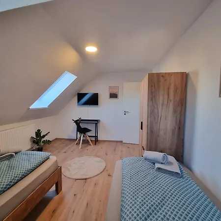 Evelyns Apartment, Nahe Der Therme Und Dem Zentrum, Privat Parkplatz, Balkon, Highspeed-Wlan Bad Kissingen Esterno foto