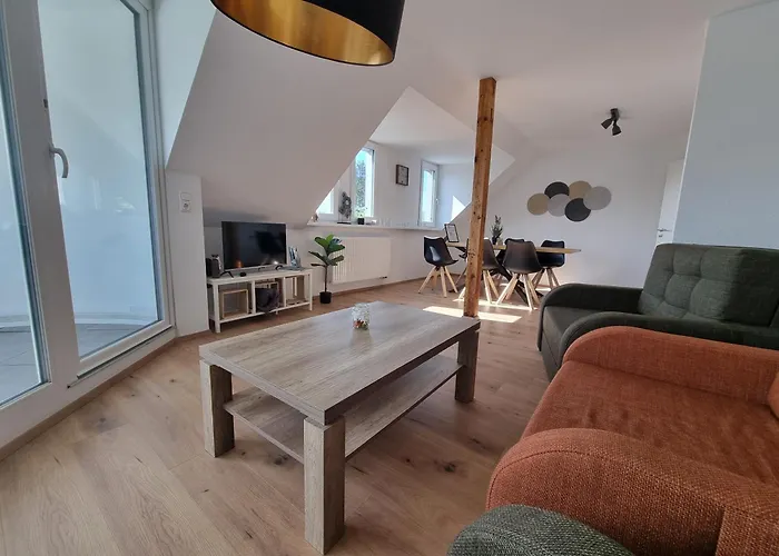 Evelyns Apartment, Nahe Der Therme Und Dem Zentrum, Privat Parkplatz, Balkon, Highspeed-Wlan