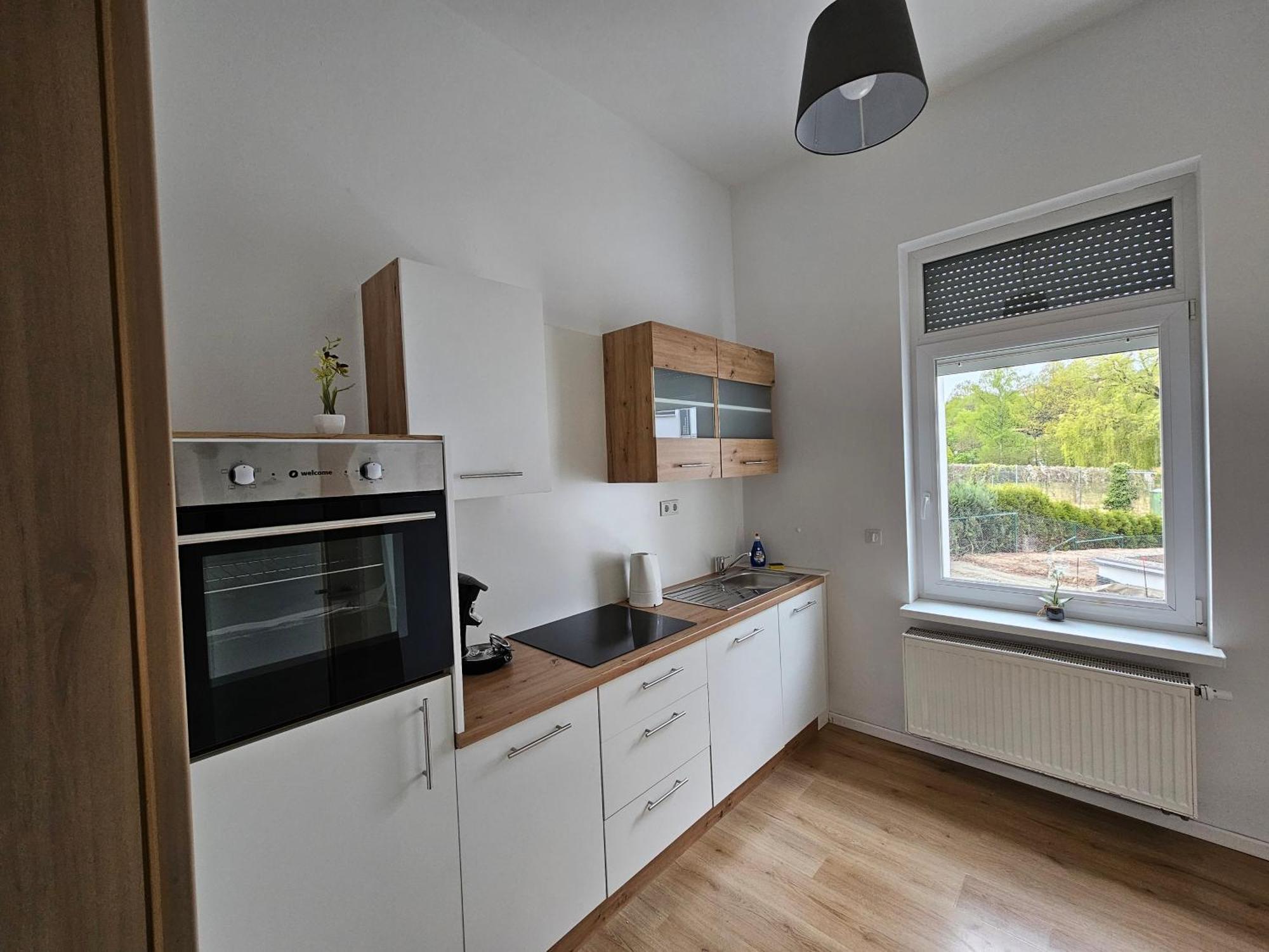 Apartment Evelyns Apartment, Nahe Der Therme Und Dem Zentrum, Privat Parkplatz, Balkon, Highspeed-wlan