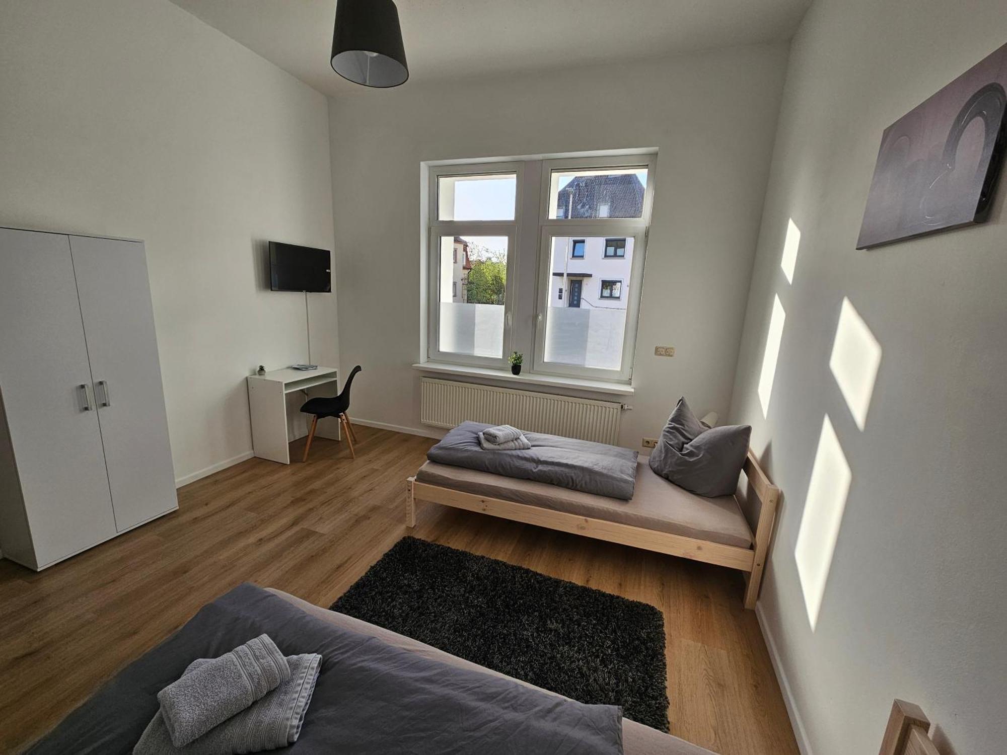 Apartment Evelyns Apartment, Nahe Der Therme Und Dem Zentrum, Privat Parkplatz, Balkon, Highspeed-wlan