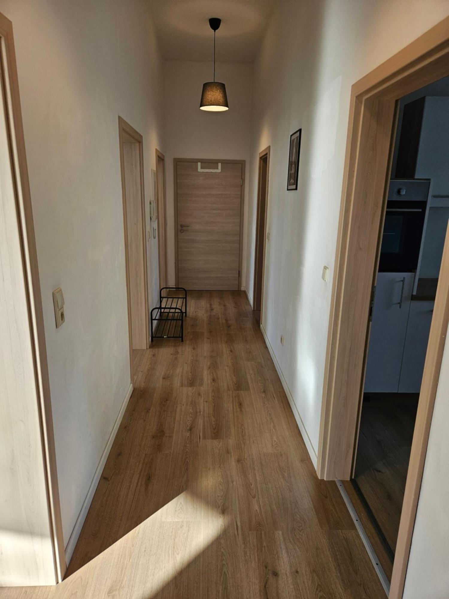 Apartment Evelyns Apartment, Nahe Der Therme Und Dem Zentrum, Privat Parkplatz, Balkon, Highspeed-wlan